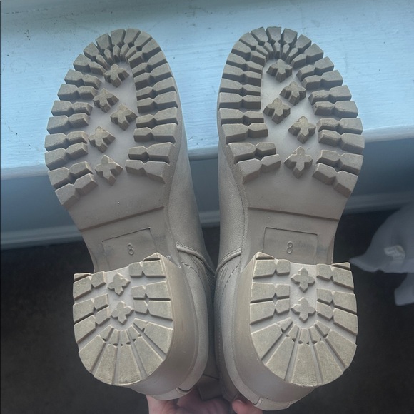 MIA Jody Ribbed Chelsea Lug Boots - Picture 8 of 8